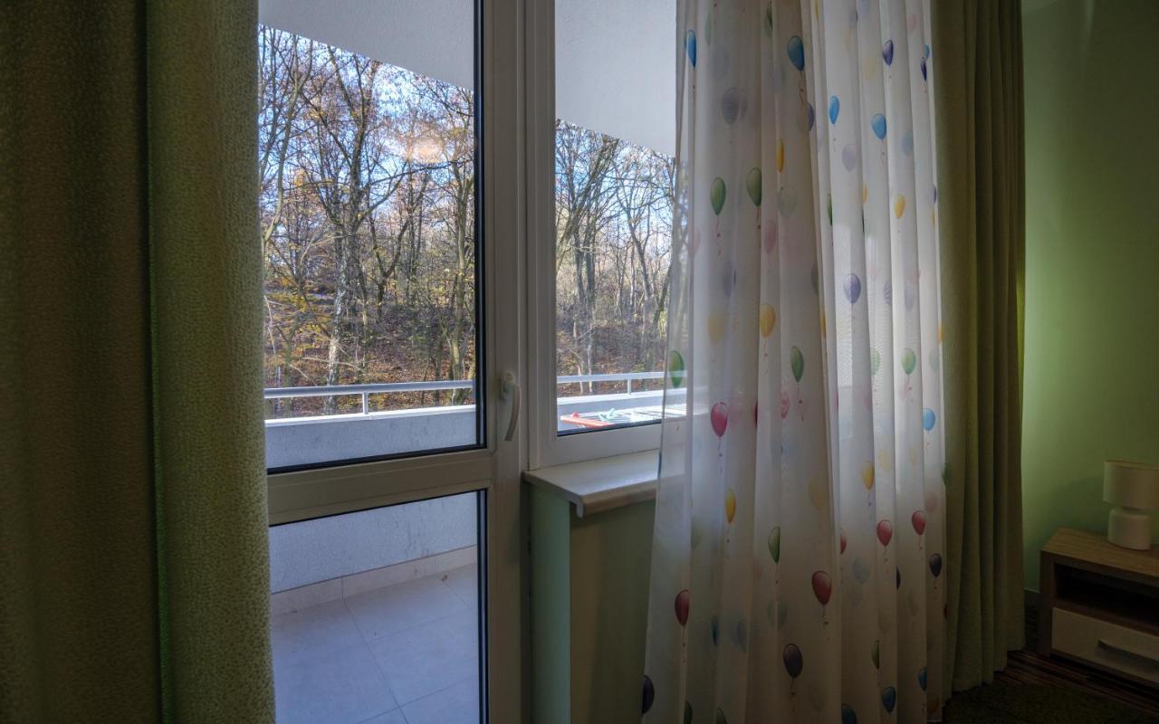 Colored Balloons - 3 Bedrooms, 3 Bathrooms, Equipped Large Apartments Lviv Exterior photo
