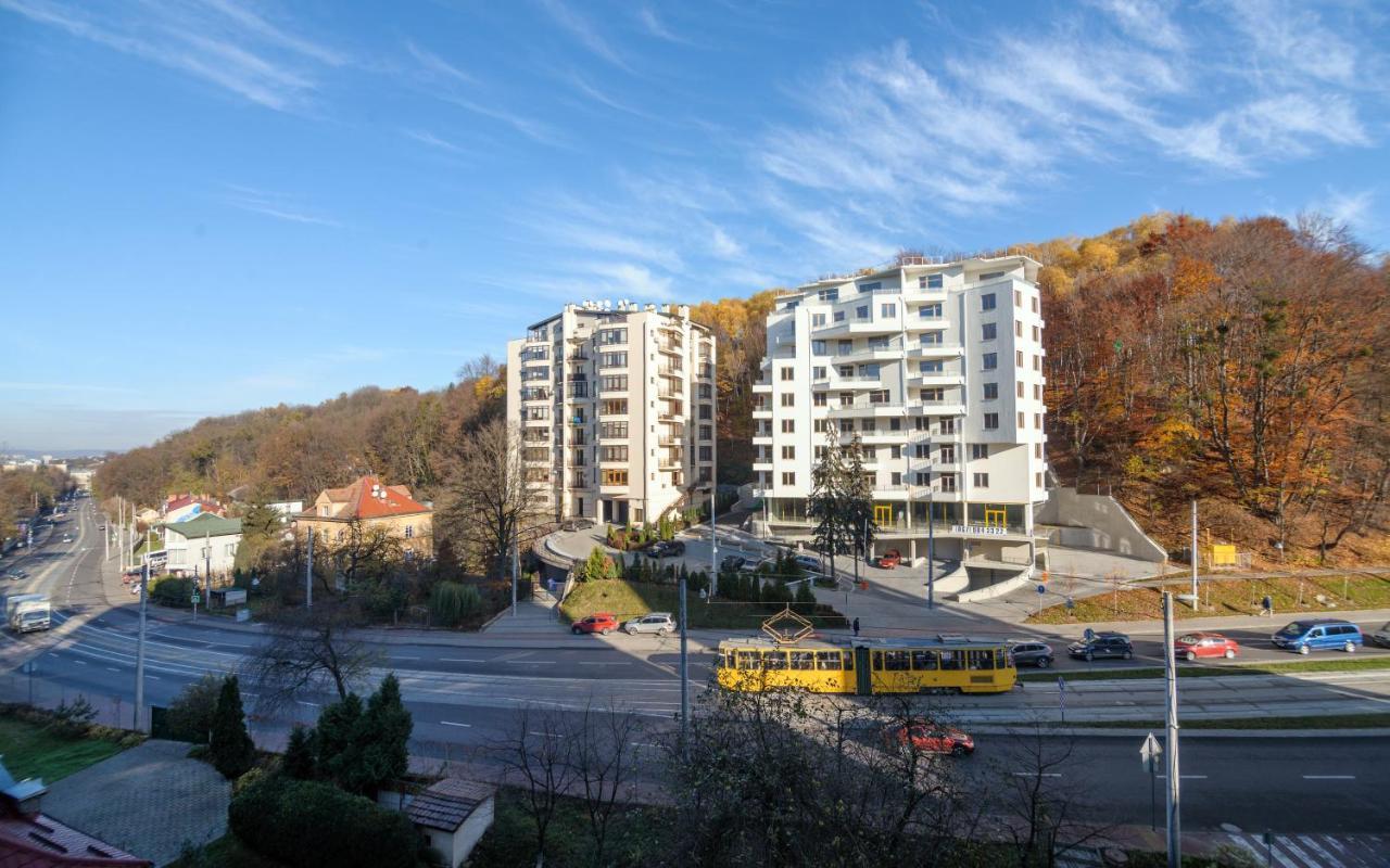 Colored Balloons - 3 Bedrooms, 3 Bathrooms, Equipped Large Apartments Lviv Exterior photo