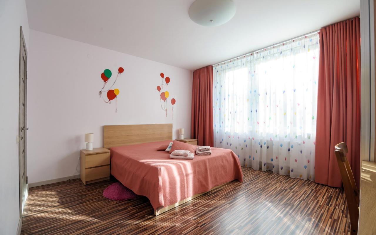 Colored Balloons - 3 Bedrooms, 3 Bathrooms, Equipped Large Apartments Lviv Exterior photo