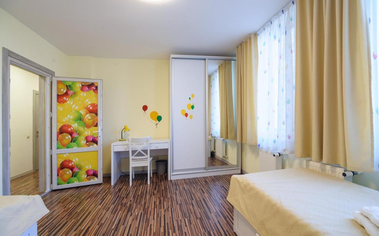 Colored Balloons - 3 Bedrooms, 3 Bathrooms, Equipped Large Apartments Lviv Exterior photo