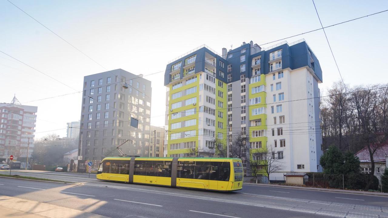 Colored Balloons - 3 Bedrooms, 3 Bathrooms, Equipped Large Apartments Lviv Exterior photo